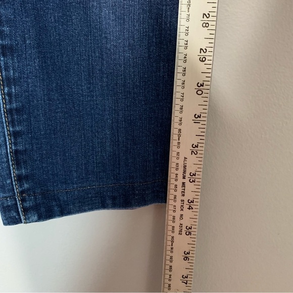 SEVEN7 Tower Straight‎ Crop Jeans dark wash. Size 4 - Picture 6 of 12